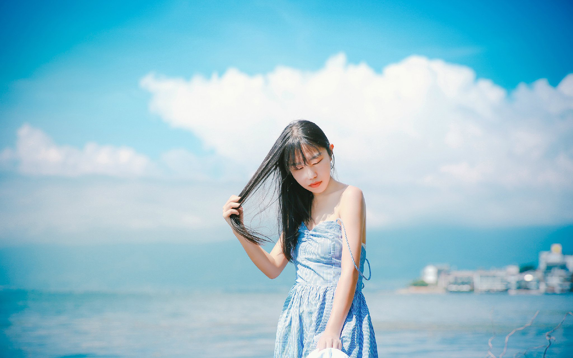 唯美少女海边写真