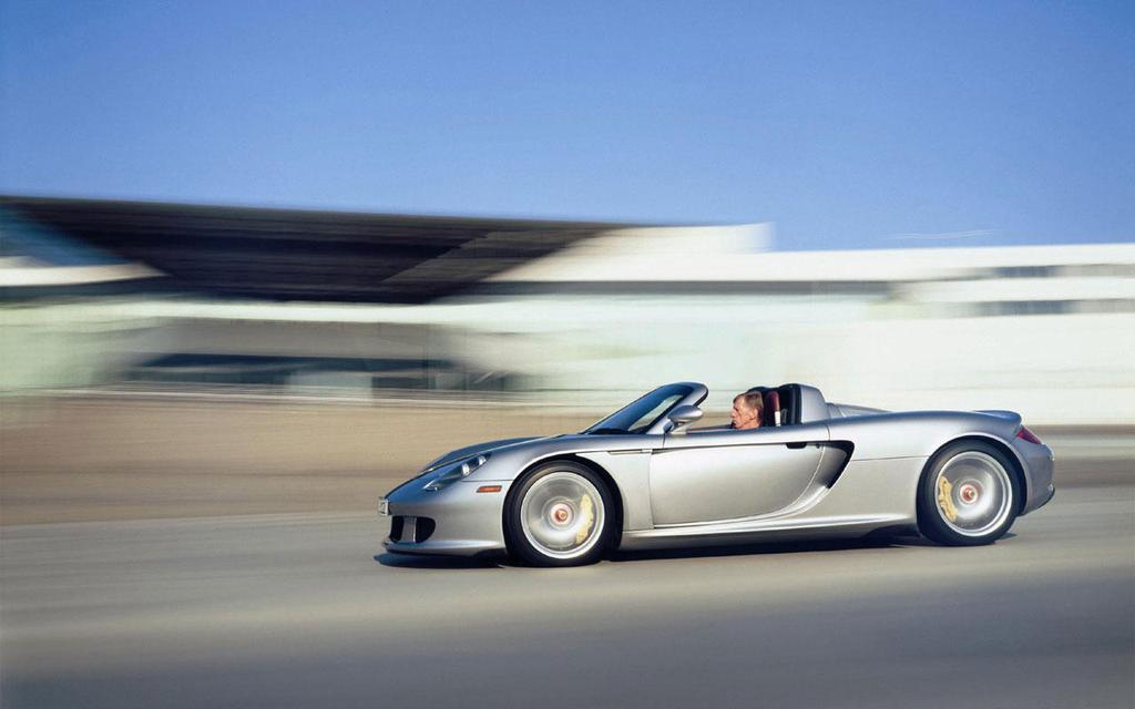 保时捷卡雷拉GT跑车