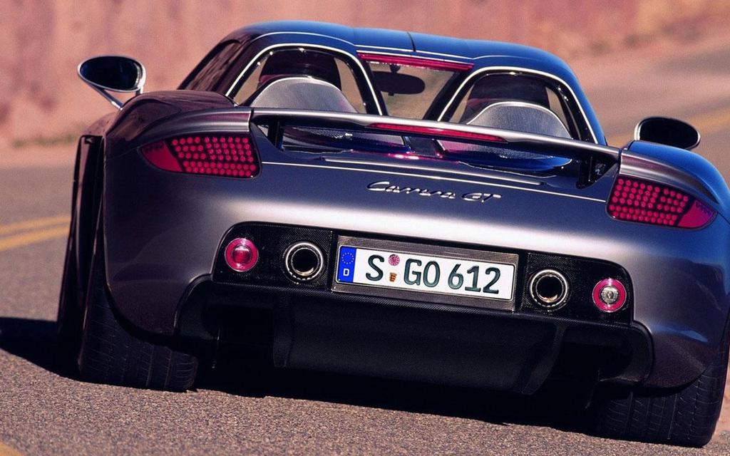 保时捷卡雷拉GT跑车