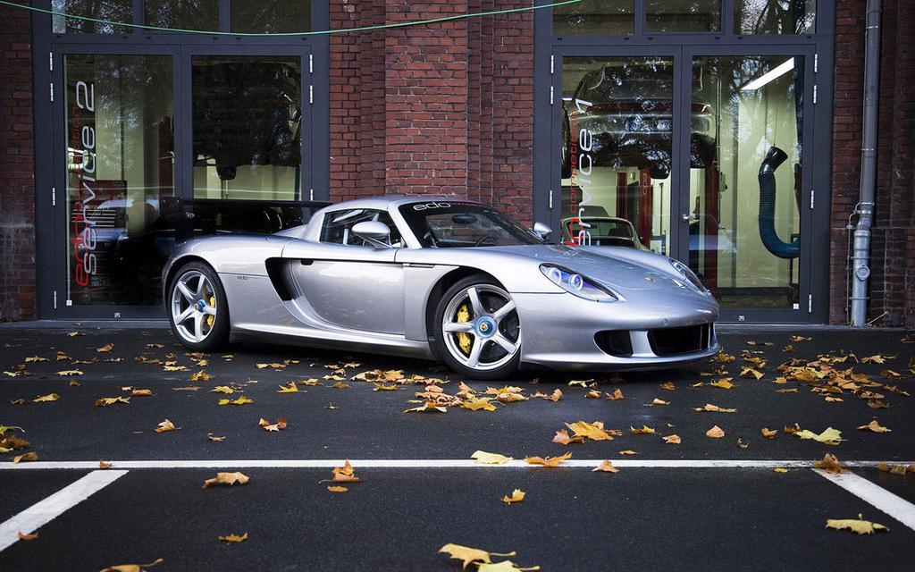 保时捷卡雷拉GT跑车