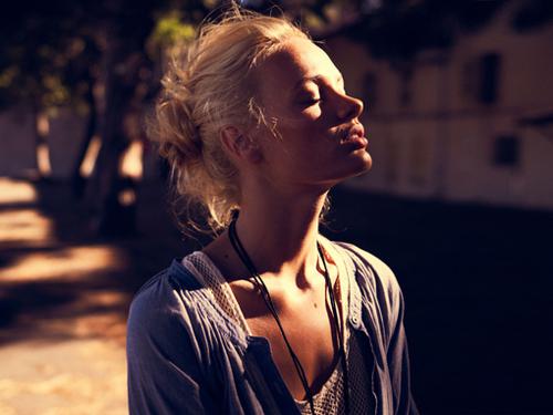 欧美非主流伤感女生