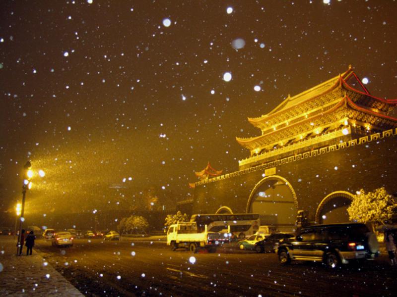 漫天飞舞的雪花