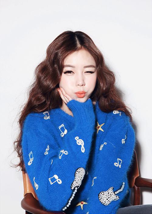 非主流美女可爱卖萌