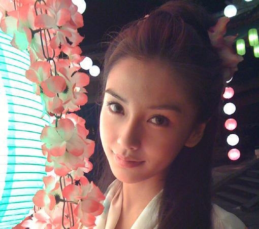 Angelababy清纯生活照