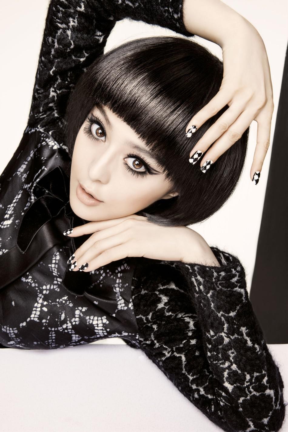 范冰冰短发红唇