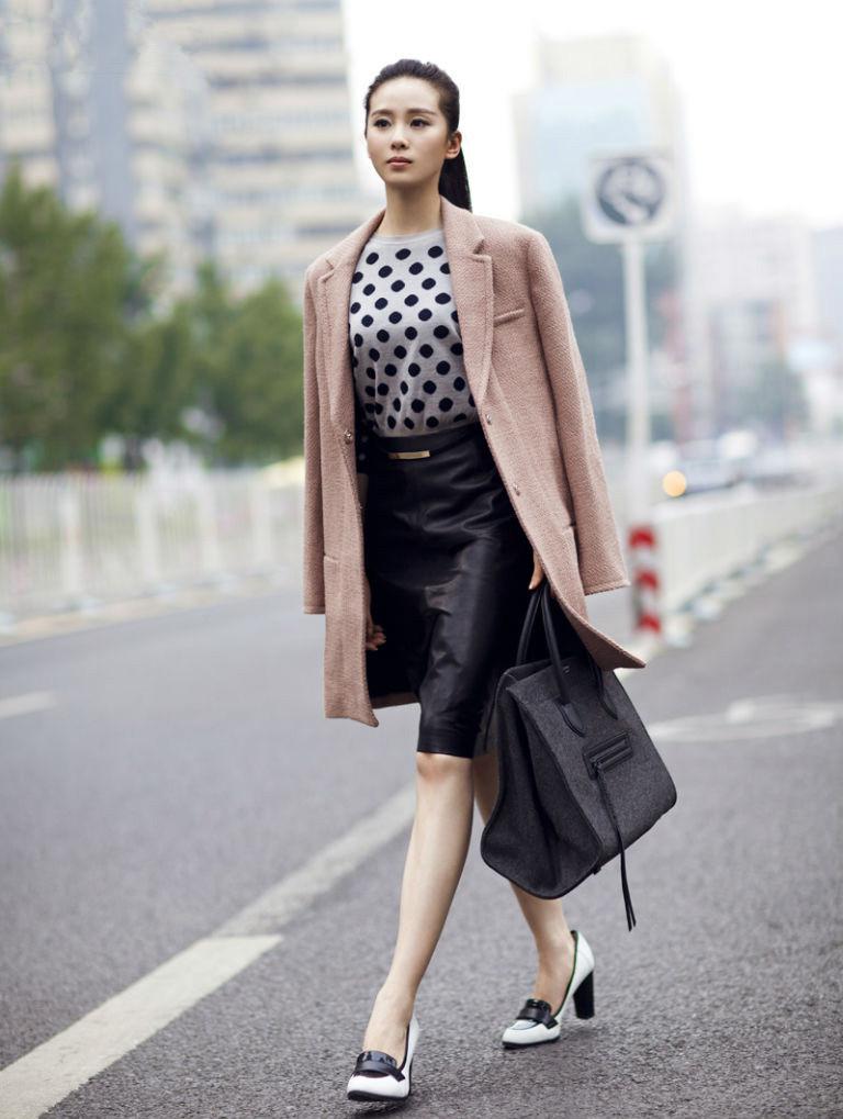 刘诗诗气质时尚街拍