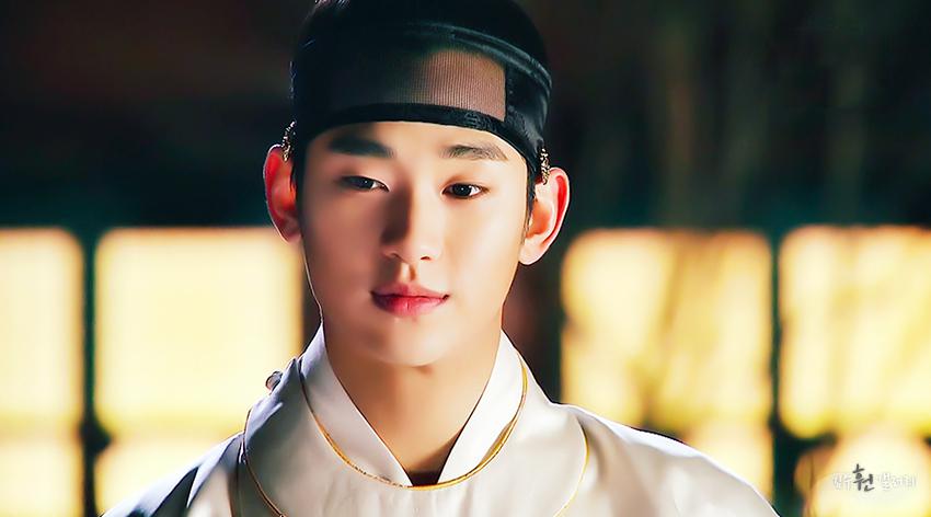 拥抱太阳的月亮剧照