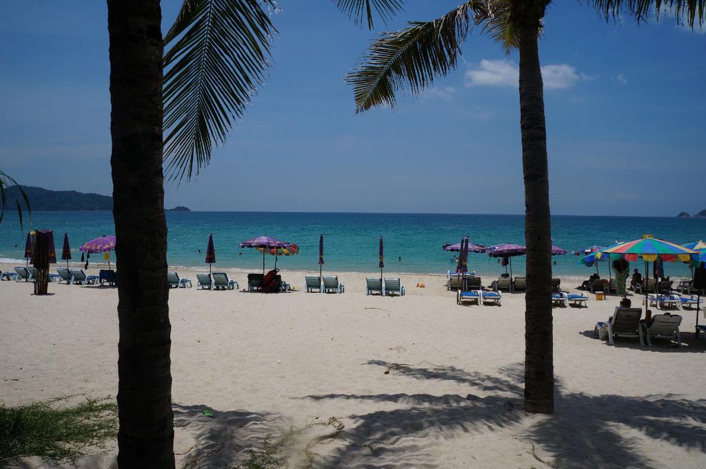 普吉岛芭东海滩风情