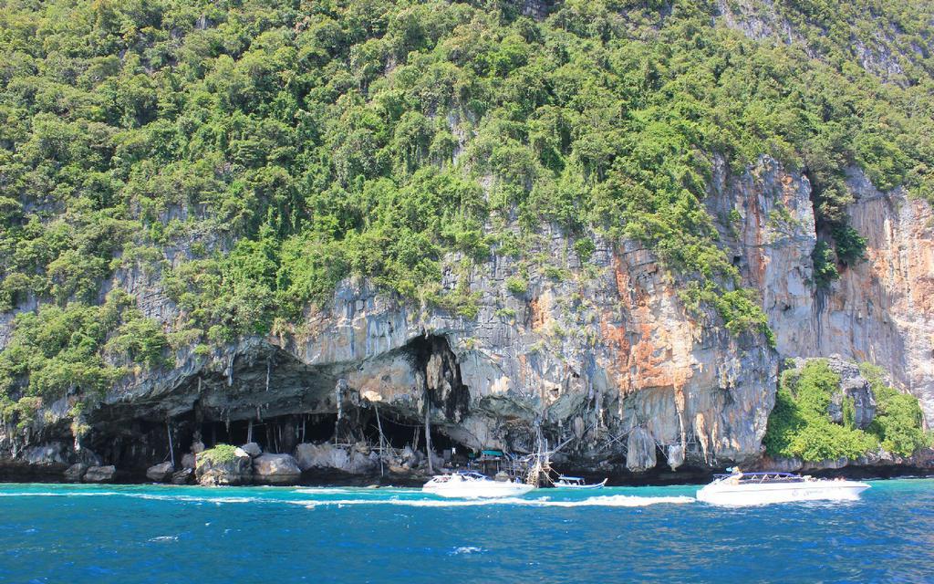 普吉岛攀牙湾秀美景色