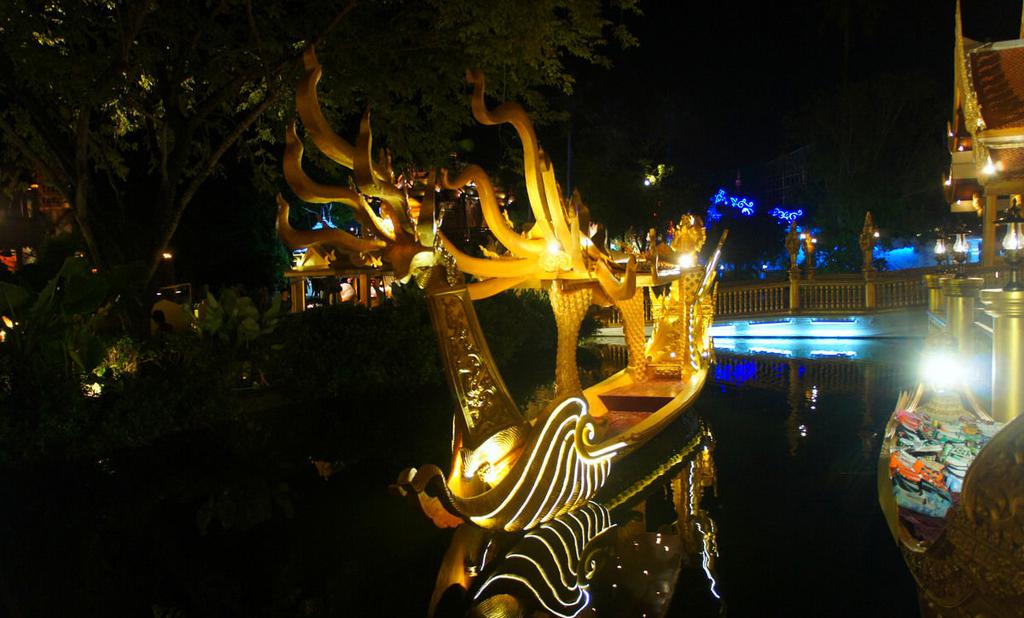 泰国幻多奇乐园