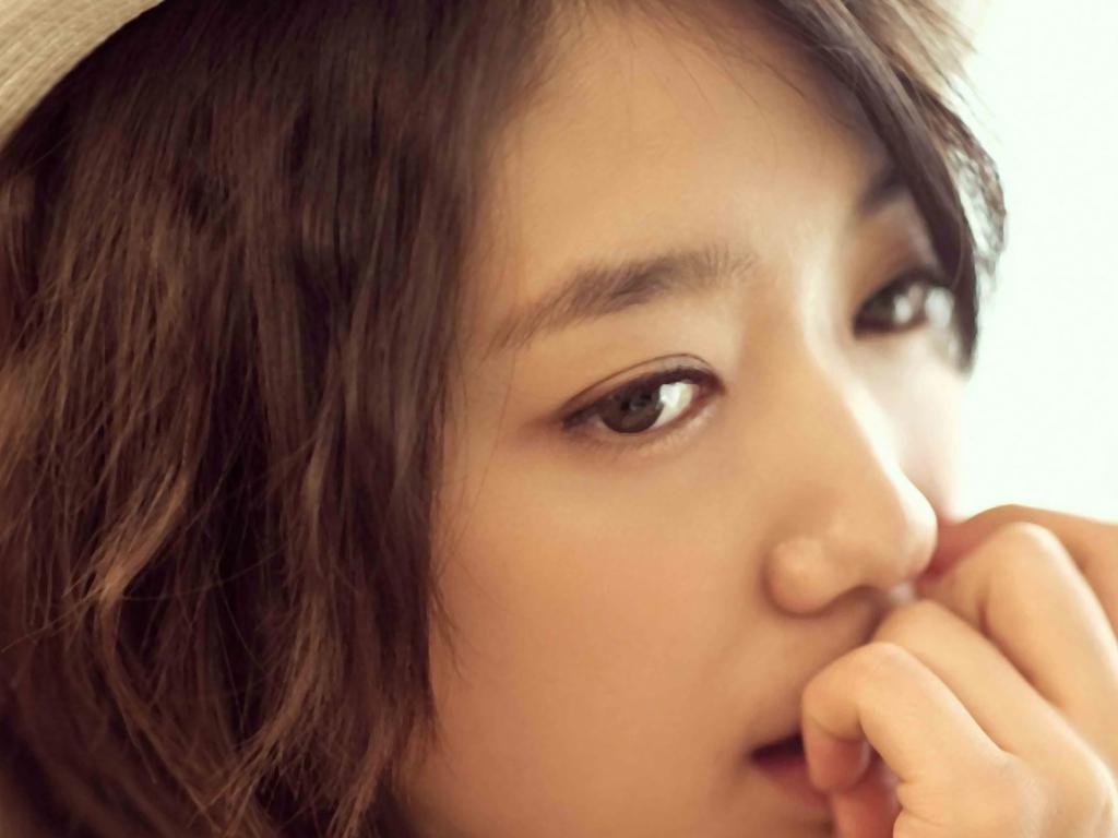 时尚性感朴信惠