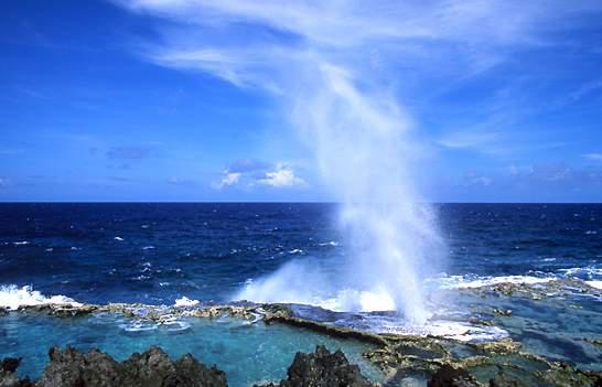塞班岛喷水海岸奇景