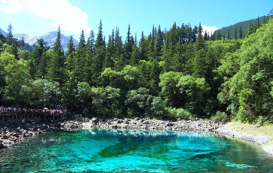 美丽的九寨沟五彩池