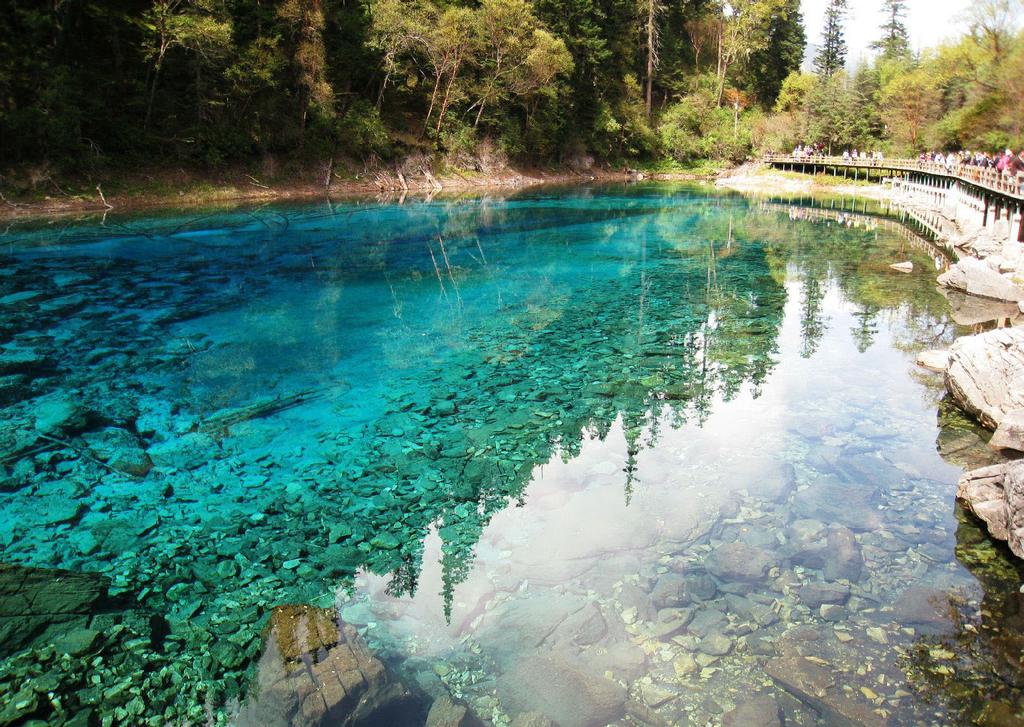 美丽的九寨沟五彩池