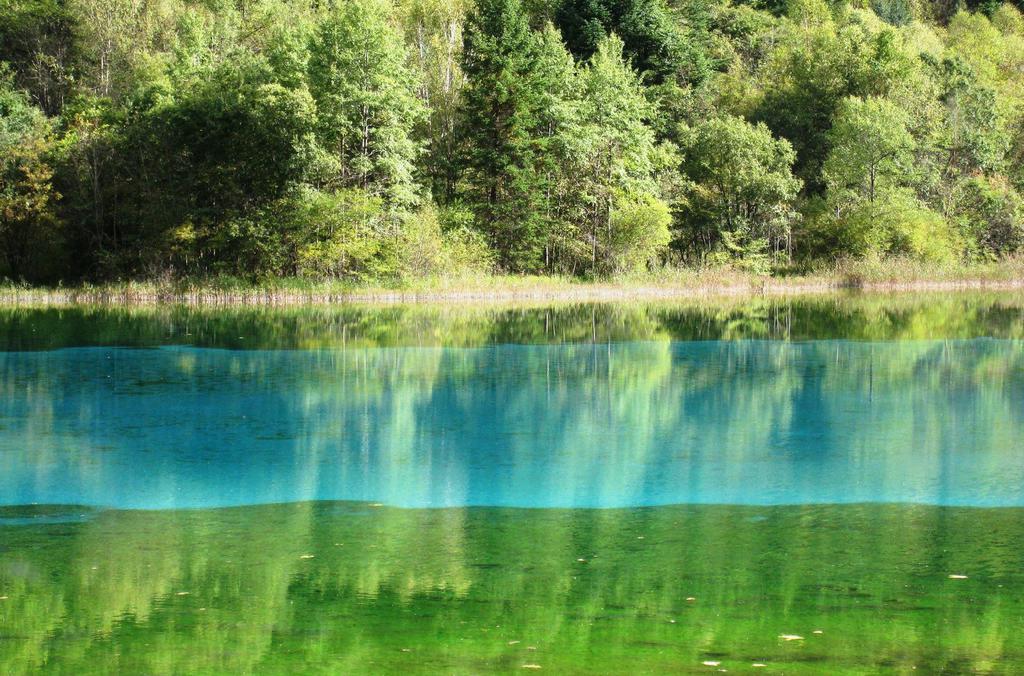 美丽迷人的五花海风光