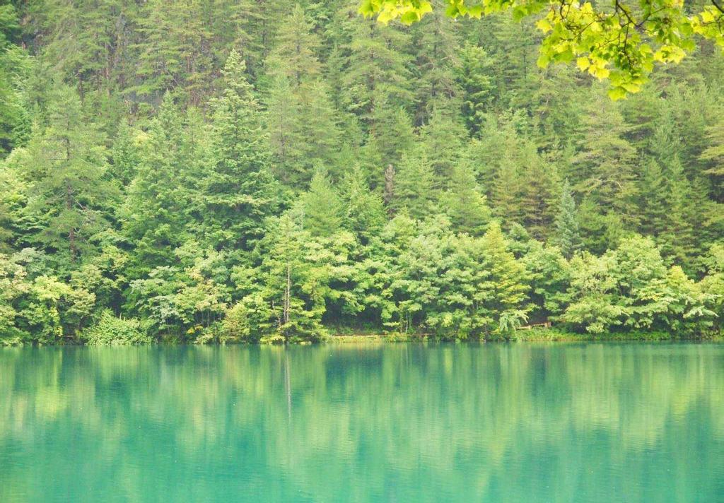 九寨沟镜海奇观