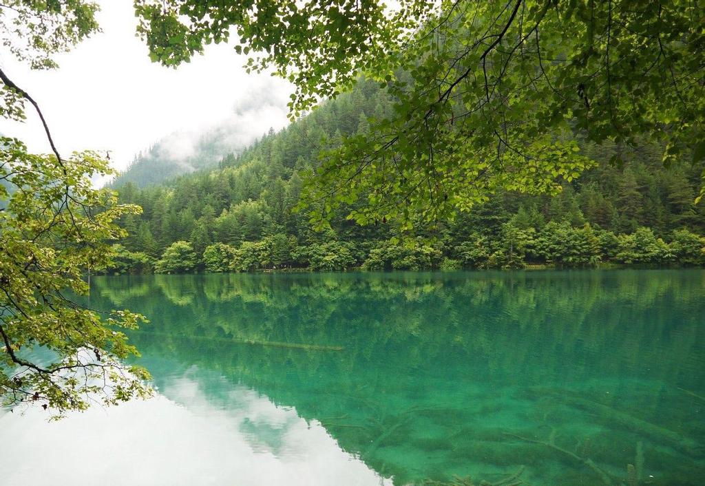 九寨沟镜海奇观