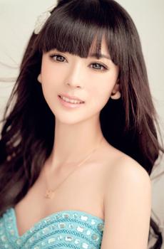 韩洛儿甜美写真-3