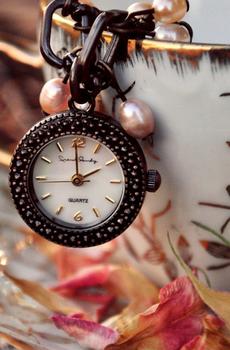 唯美的古董怀表