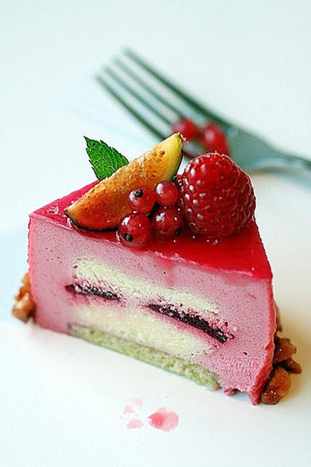 诱人的草莓蛋糕