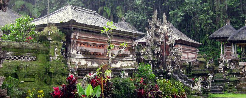 巴厘岛圣泉庙风光
