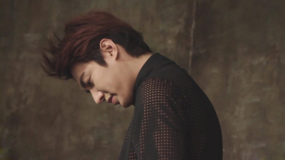 李敏镐黑白写真