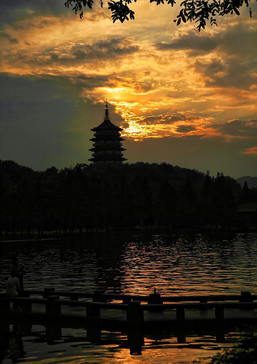 杭州西湖雷峰夕照