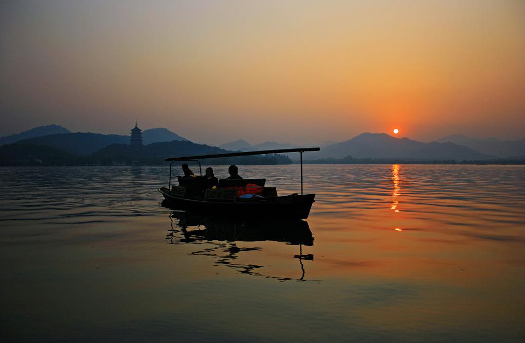 杭州西湖雷峰夕照