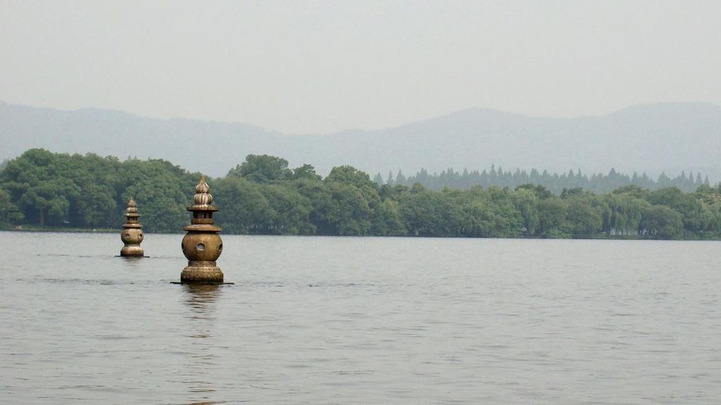 西湖十景三潭印月