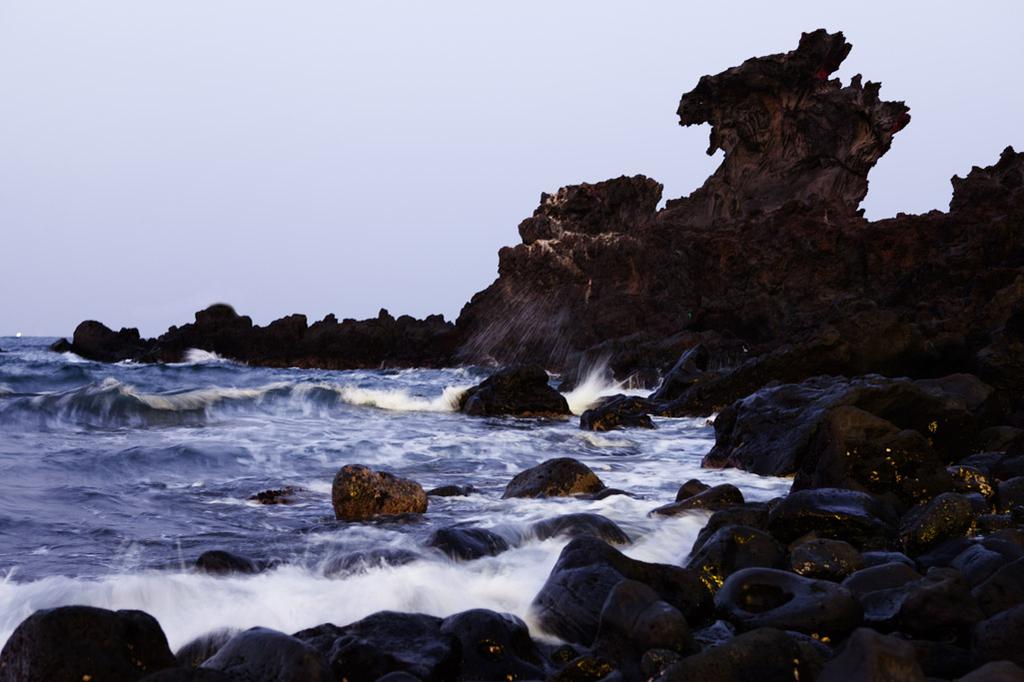 济州岛龙头岩奇石景观