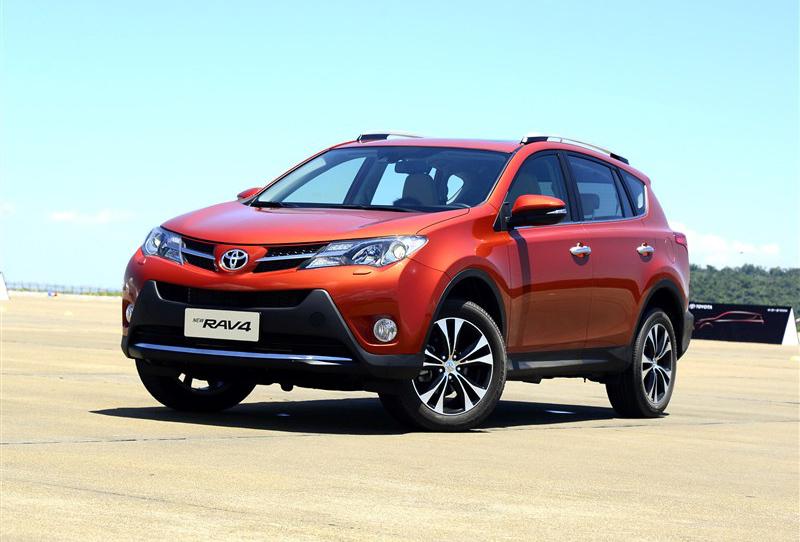 2013款尊贵版丰田RAV4
