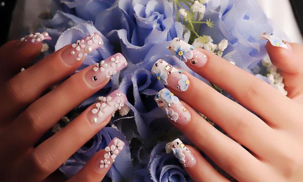 炫彩迷人的美甲