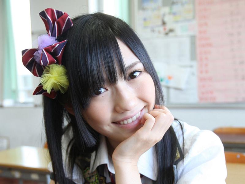 akb48渡边麻友照片
