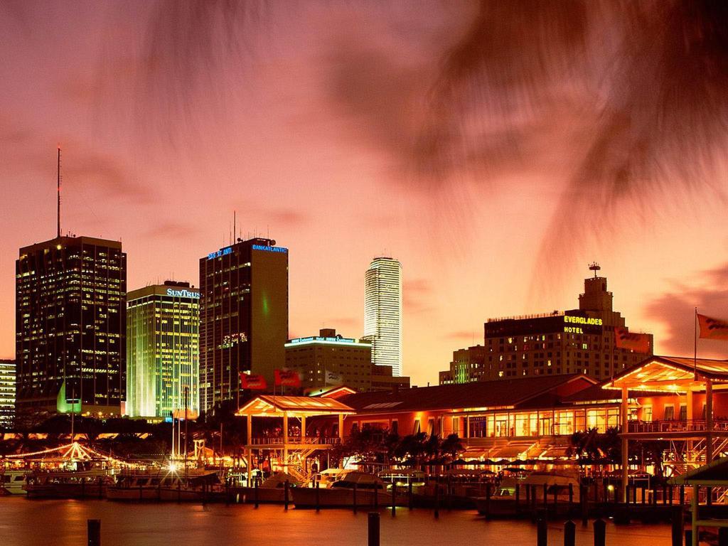 璀璨迷人的城市夜景