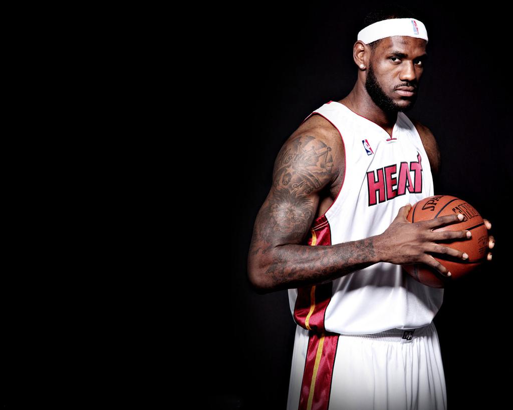 詹姆斯幸运号6号球衣