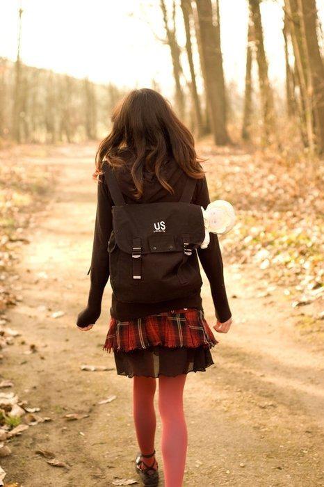 好看非主流美女背影