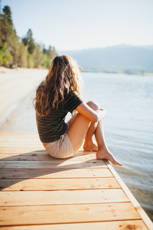 孤独伤感美女背影