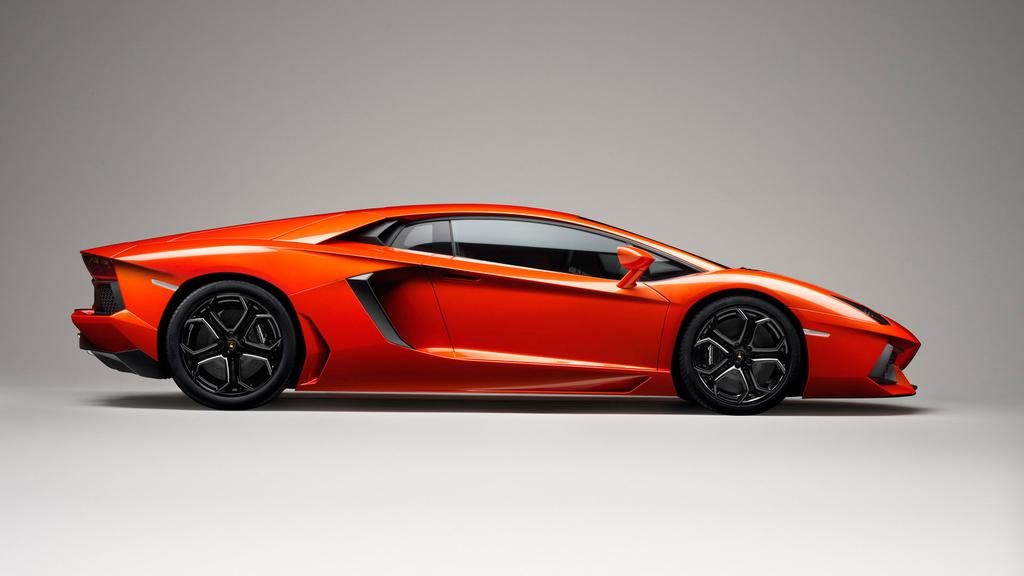 红色炫酷兰博基尼