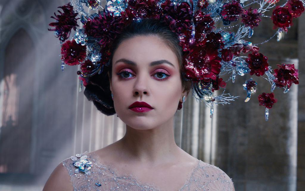 欧美电影木星上行剧照