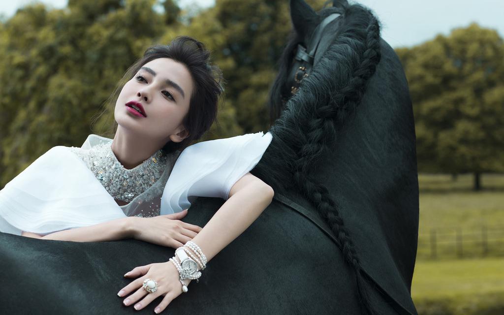 Angelababy英伦复古风壁纸