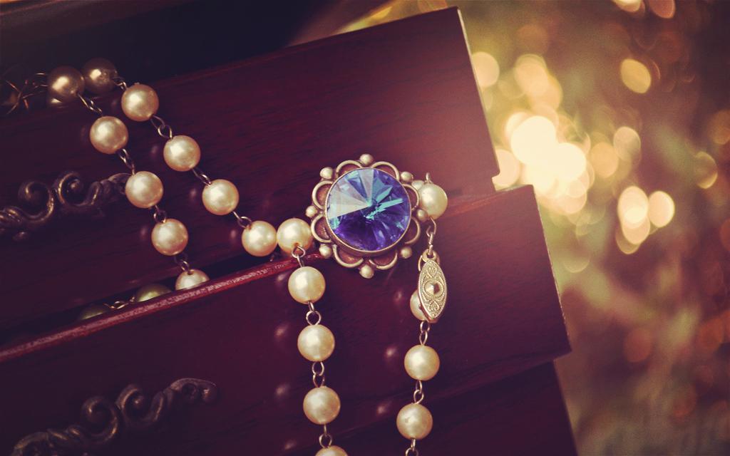 珠光宝气桌面壁纸