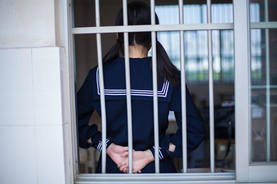 黑萝莉与白萝莉图片