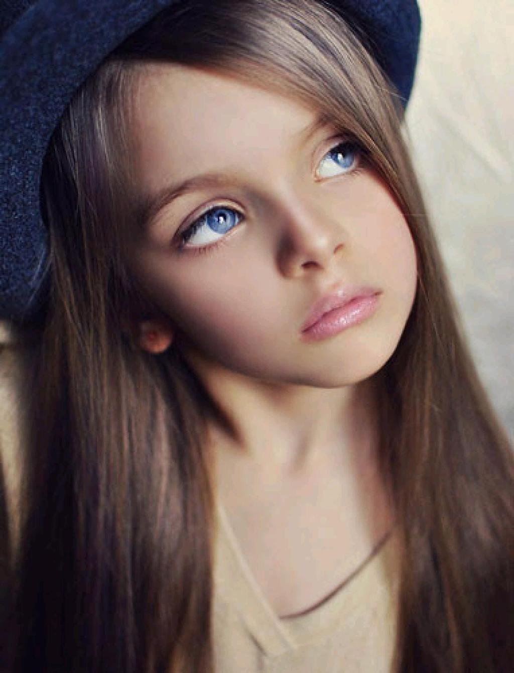 俄罗斯小萝莉米兰·库尔尼科娃图片