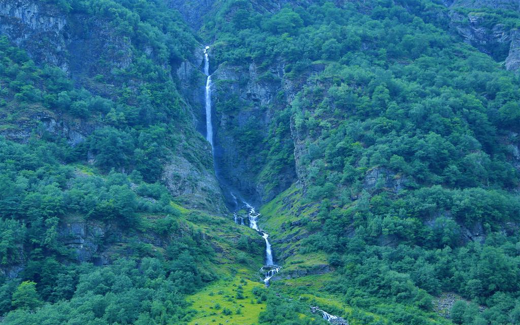 挪威纳柔依峡湾风景壁纸