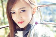 户外写真清新美女壁纸