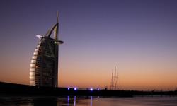 迪拜阿拉伯塔酒店桌面壁纸