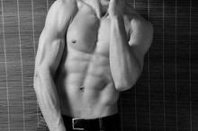 欧美肌肉型男生图片