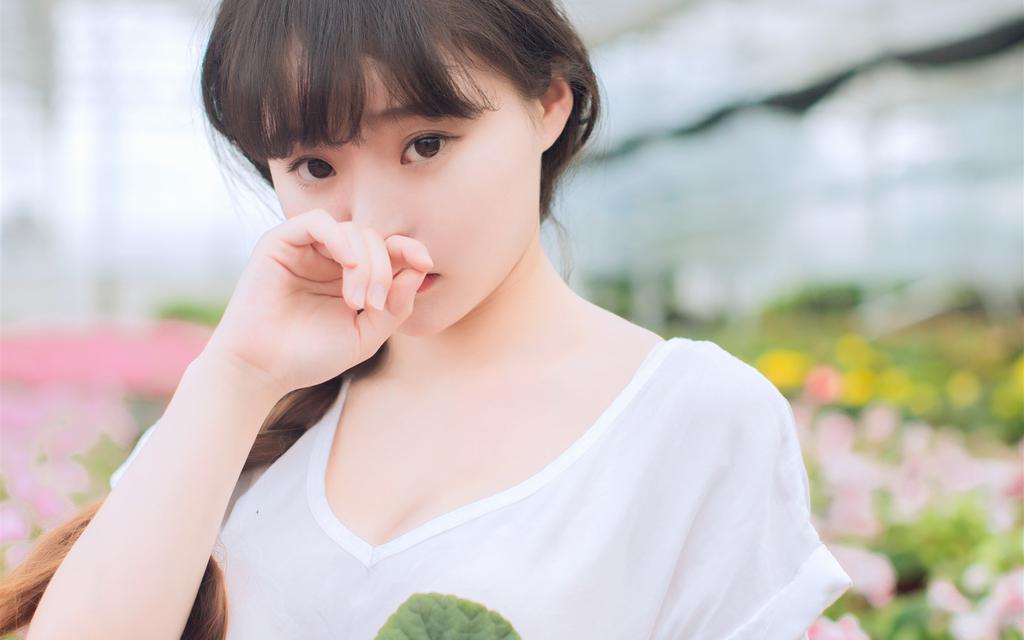 性感嫩模柳侑绮清纯写真