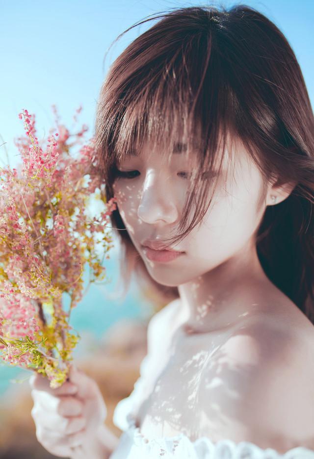 清纯美女迷人写真图片