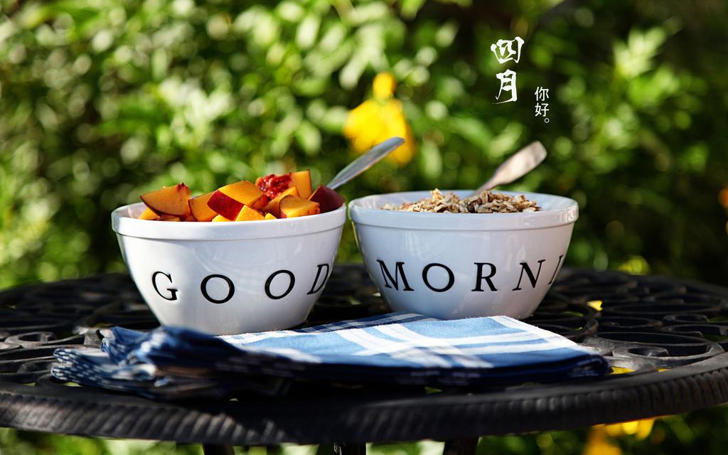 四月你好唯美意境桌面壁纸